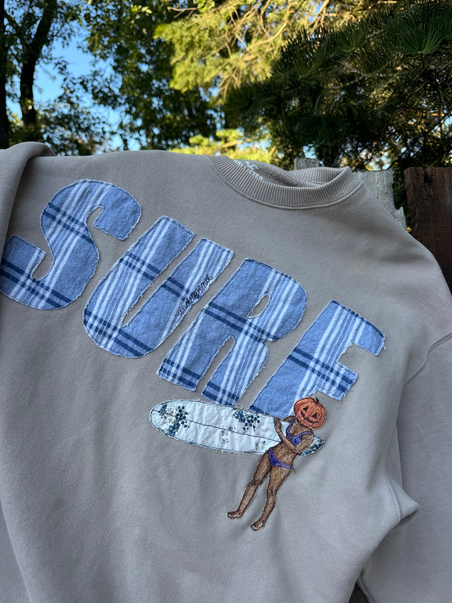 SPOOKY SURFER