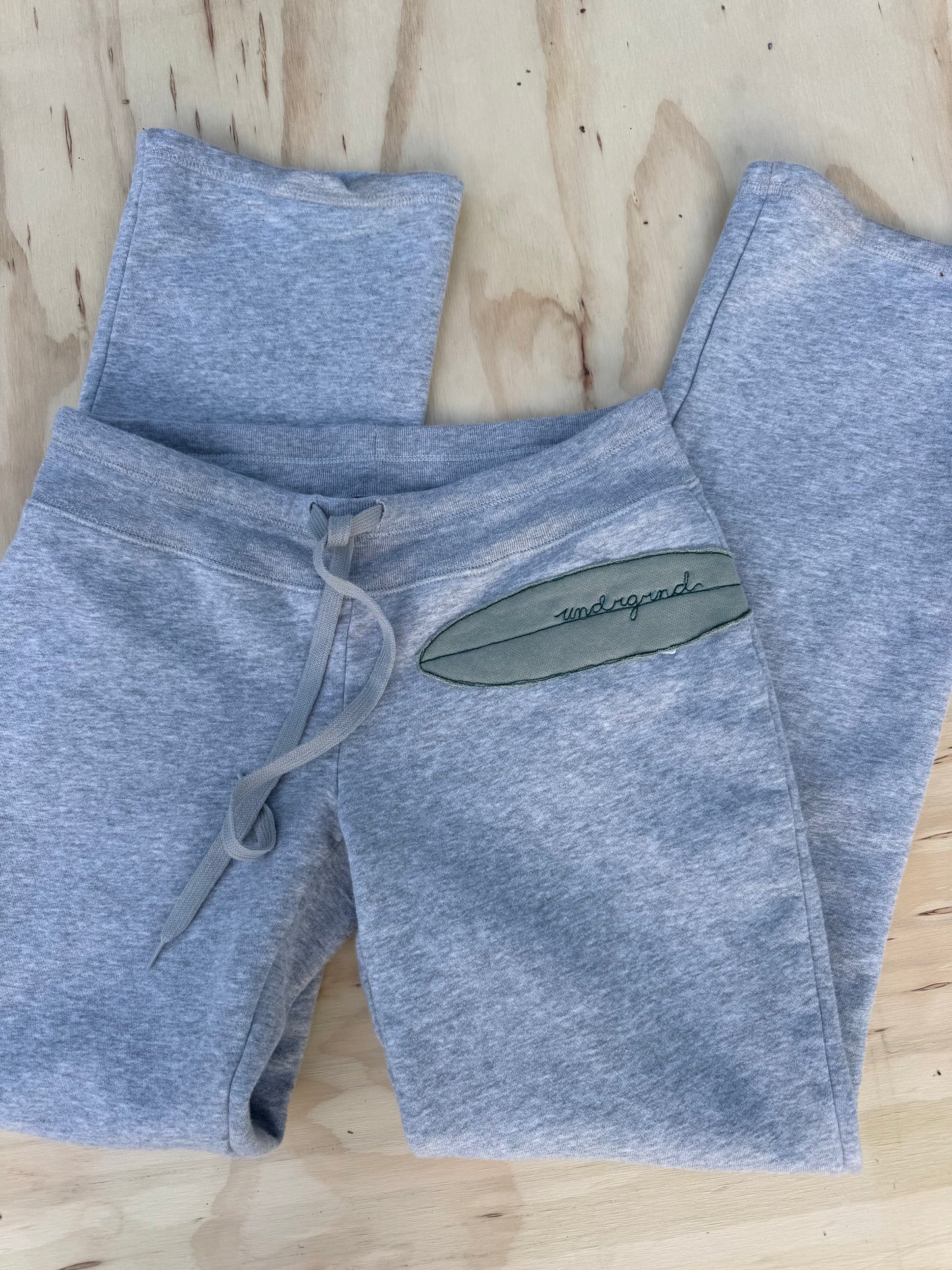 SURF BUTT - GREY