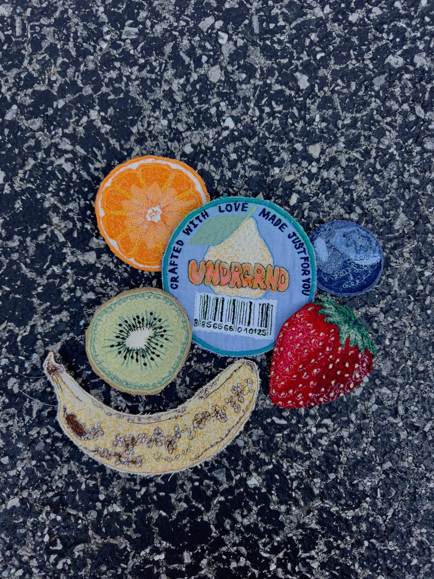 FRUIT STICKER HOODIE