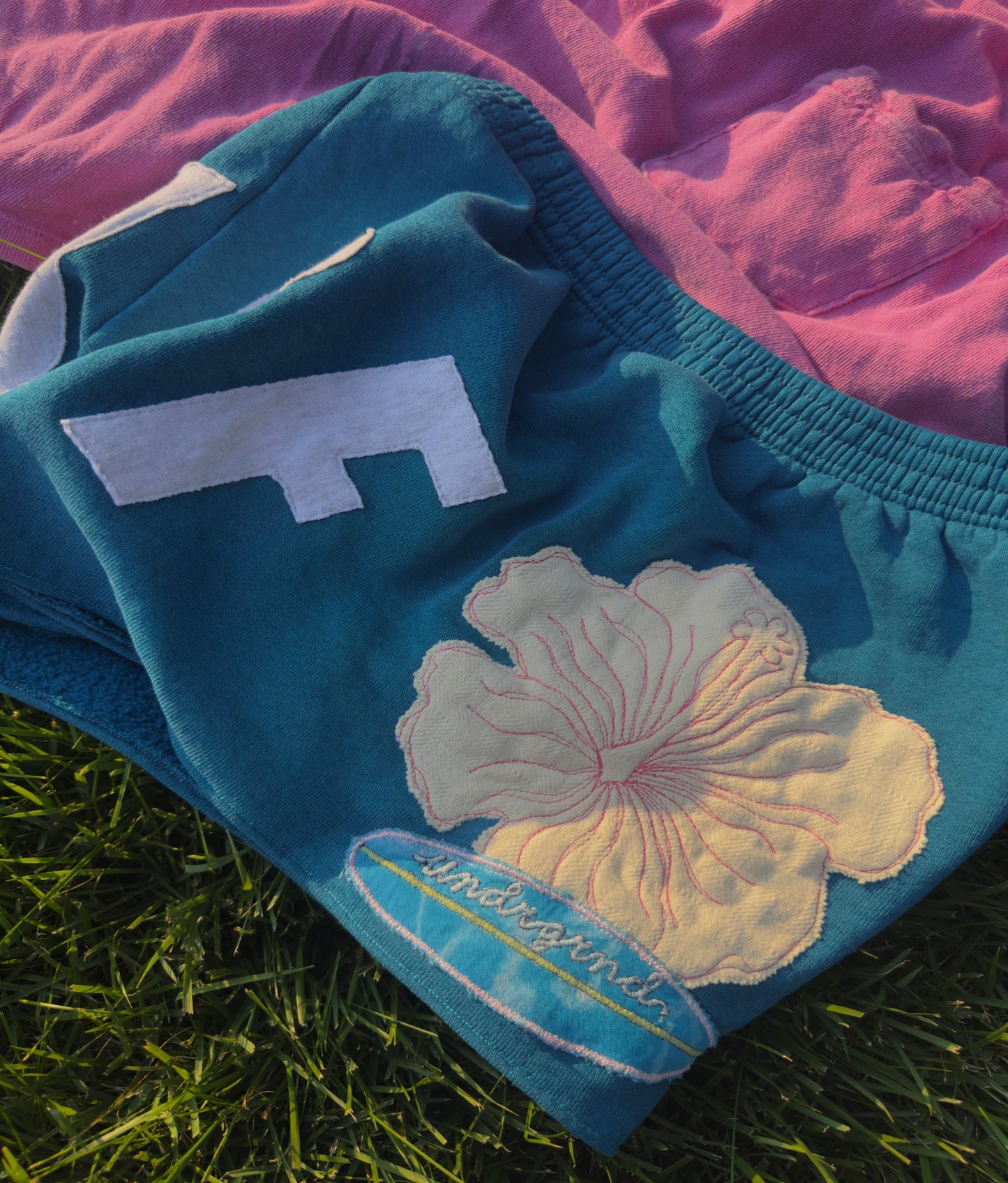 SURF SHORTS