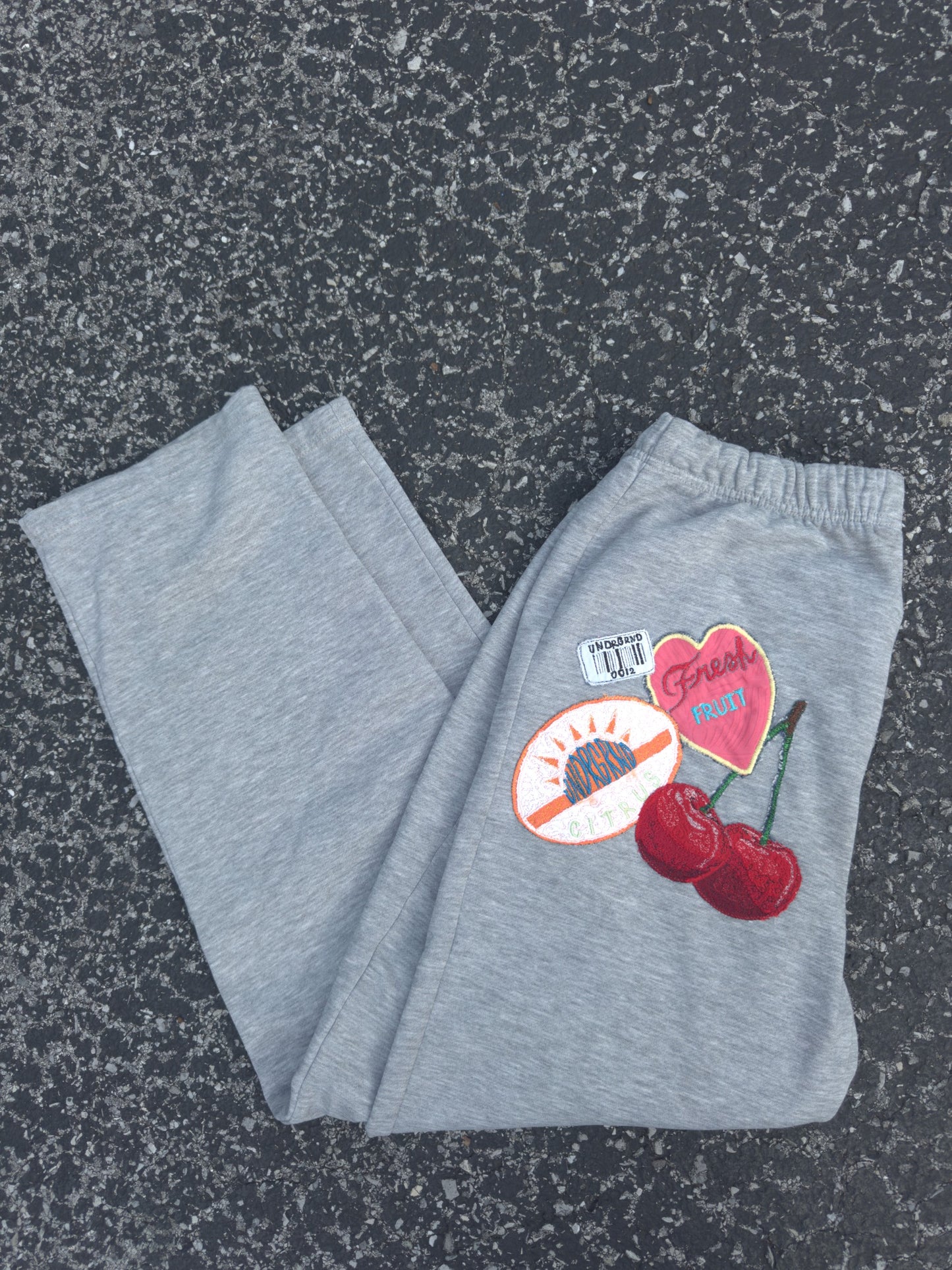 FRUIT STICKER SWEATS