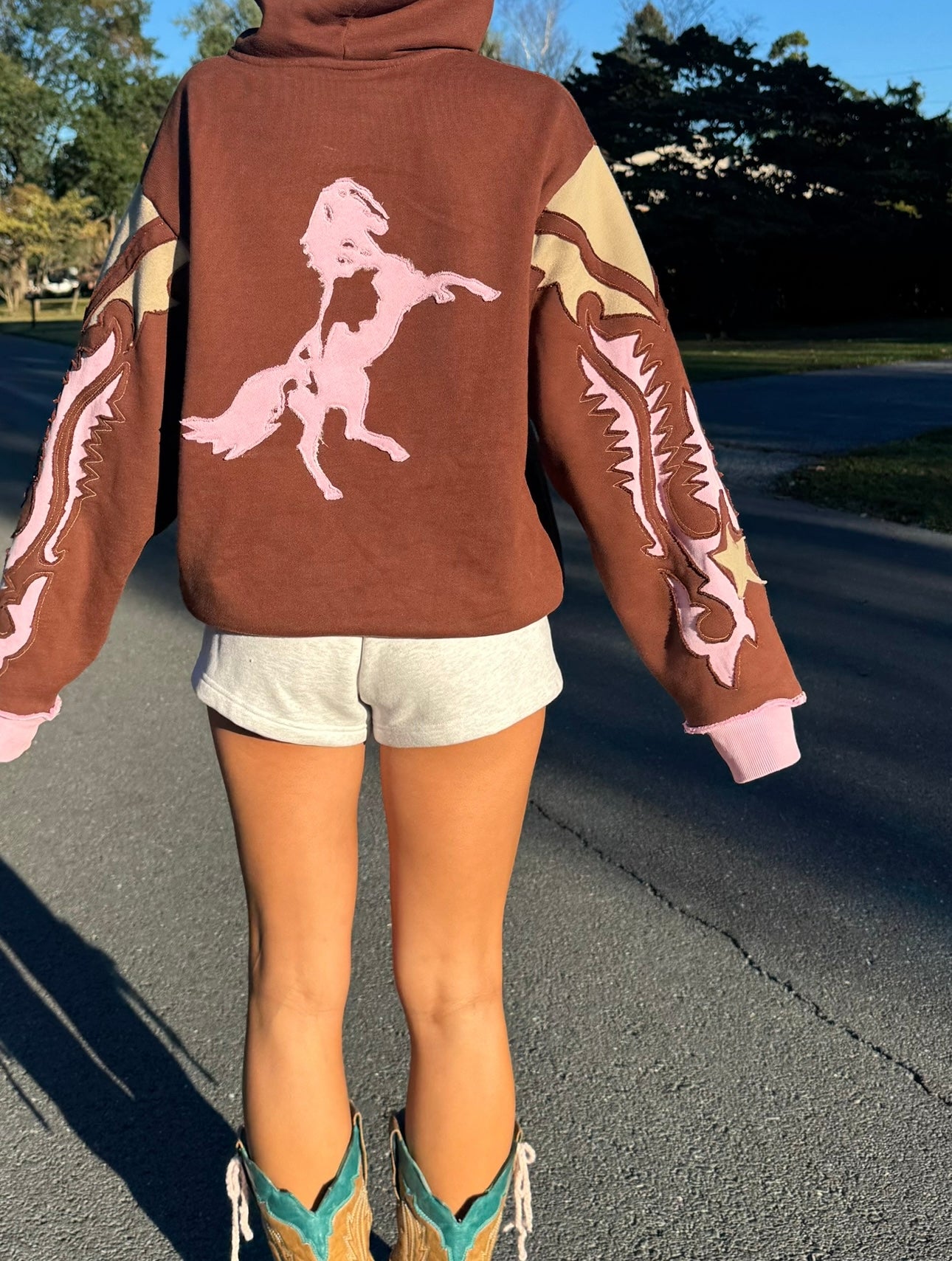 COWBOY BOOT HOODIE - BROWN & PINK