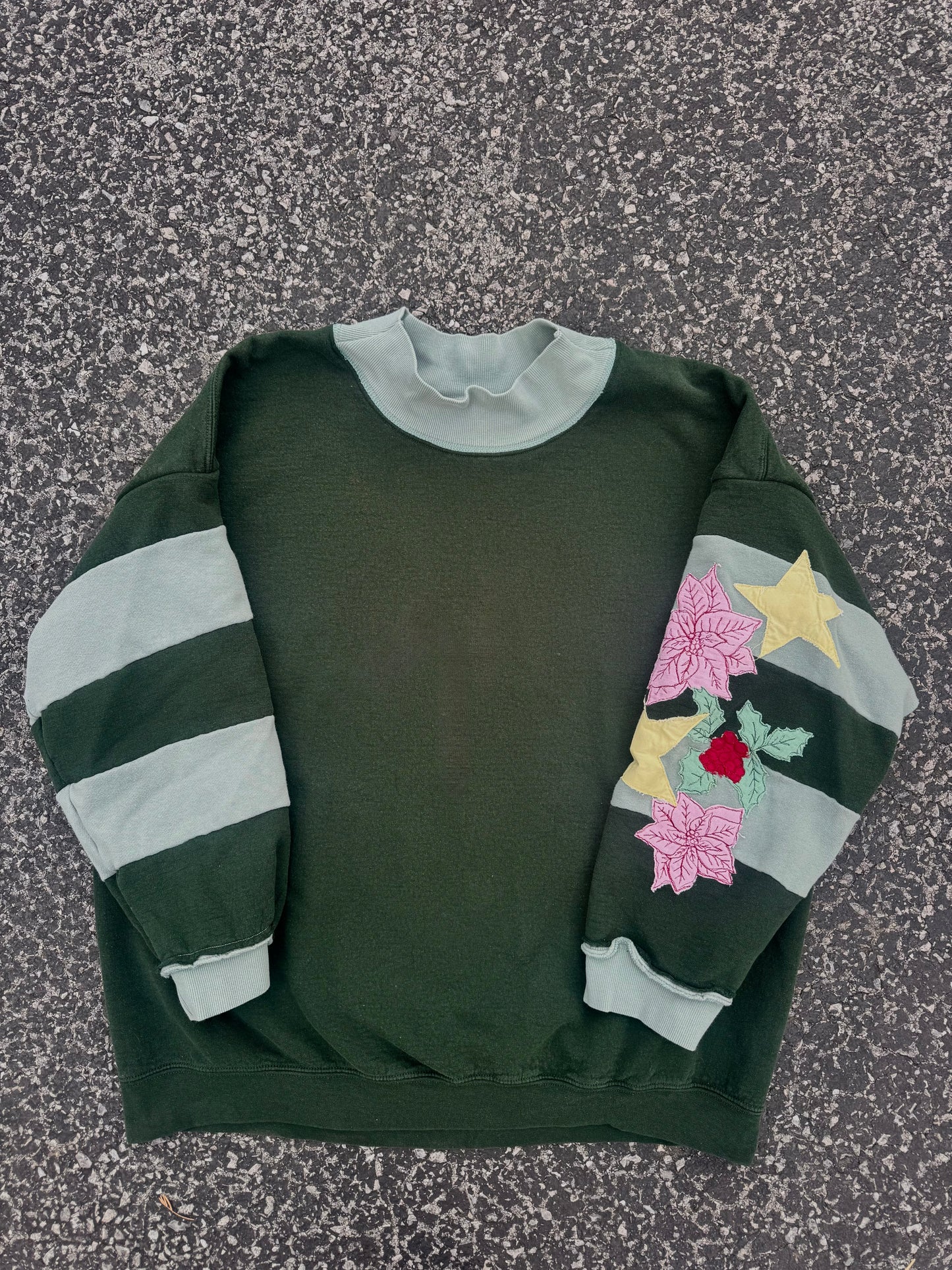 POINSETTIA MOCKNECK